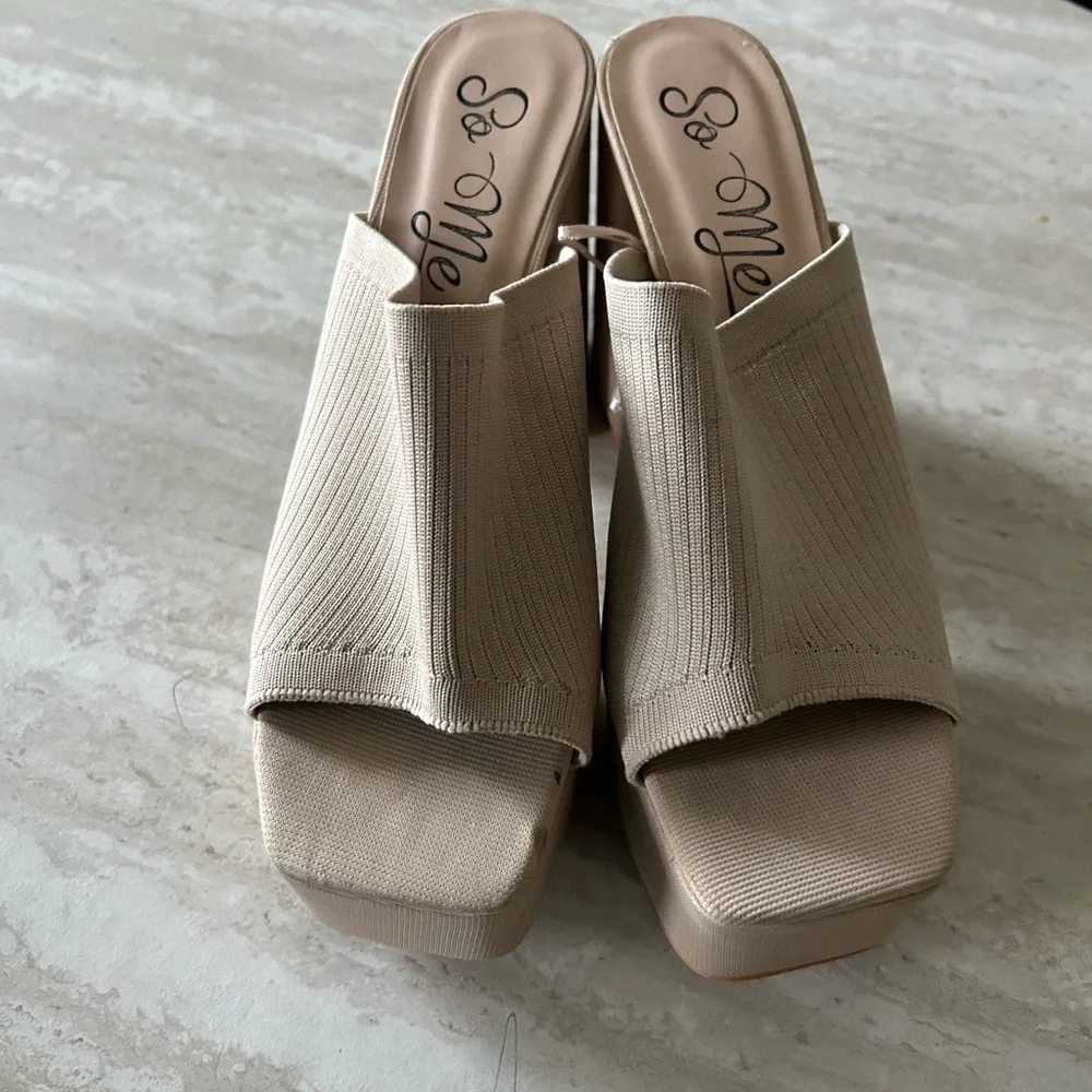So Me Beige Platform Sandals - Picture 2 of 4